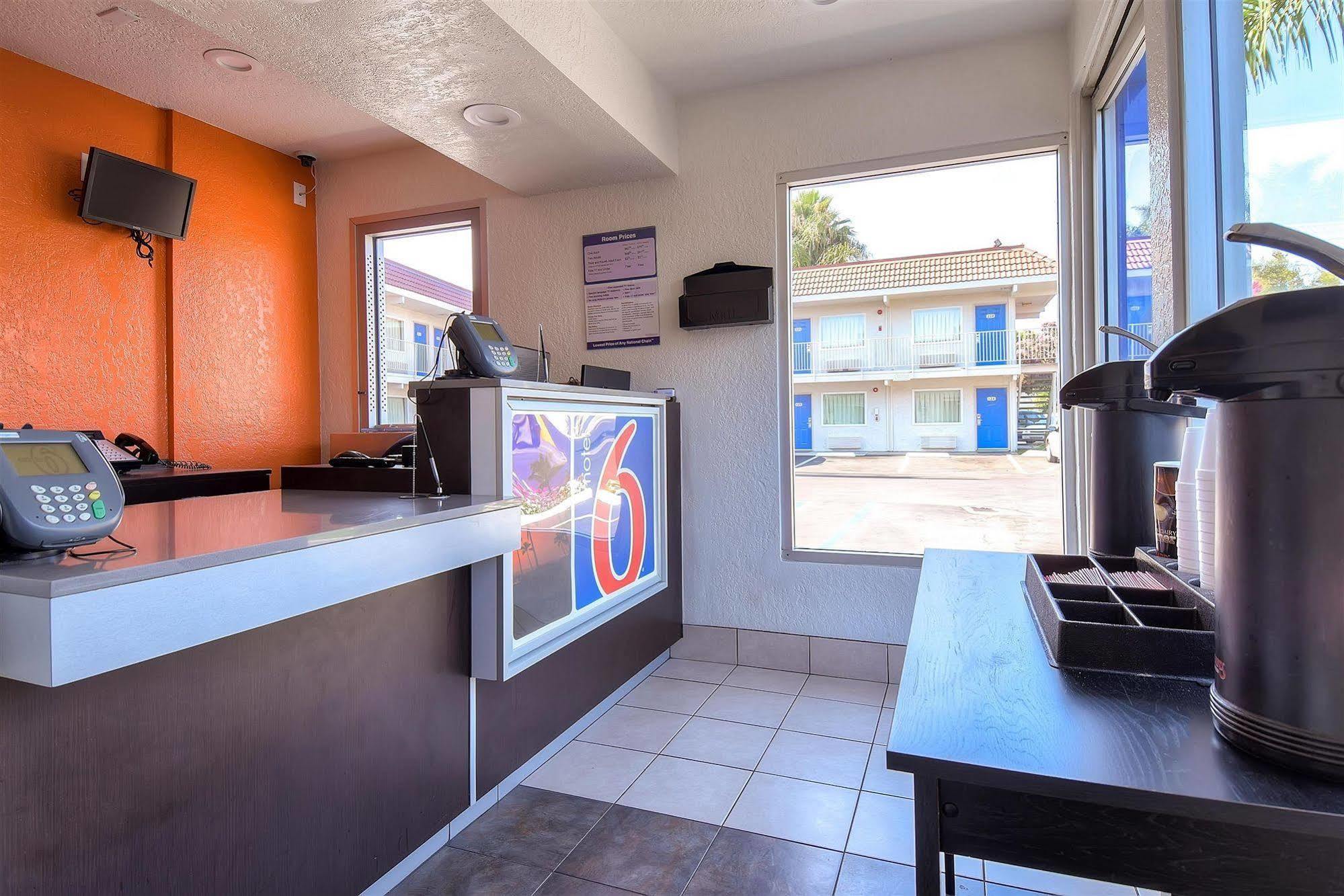 Motel 6-Norwalk, Ca - Los Angeles Dış mekan fotoğraf